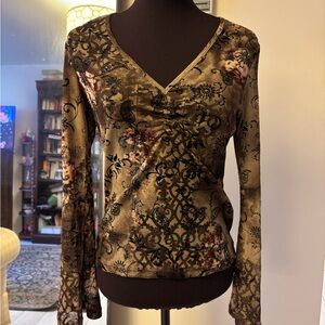 Elegant Floral V-Neck Long Sleeve Top